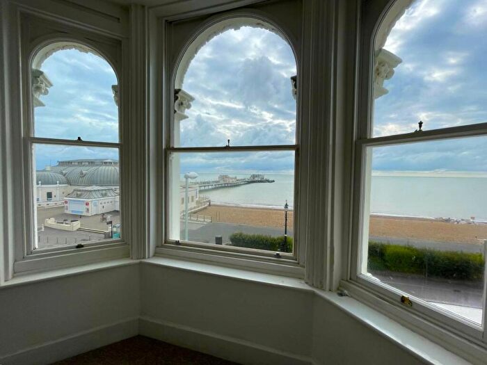 2 Bedroom Flat To Rent In Marine Parade, Worthing, West Sussex, BN11