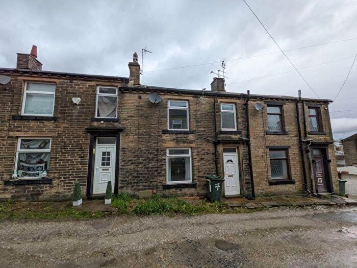2 Bedroom Terraced House For Sale In , Mount Pleasant Denholme, Bradford, BD13