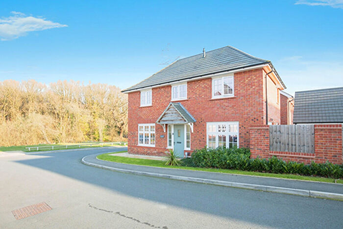 3 Bedroom Detached House For Sale In Lapley Avenue, Amington, B77