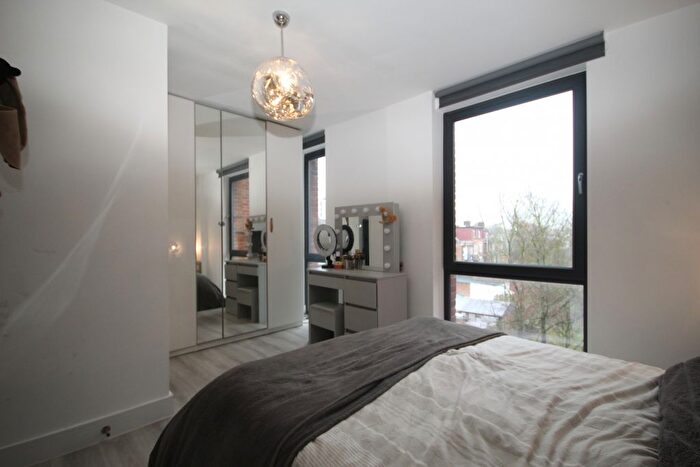 1 Bedroom Flat For Sale In High Street, Harrow, Middlesex, HA3