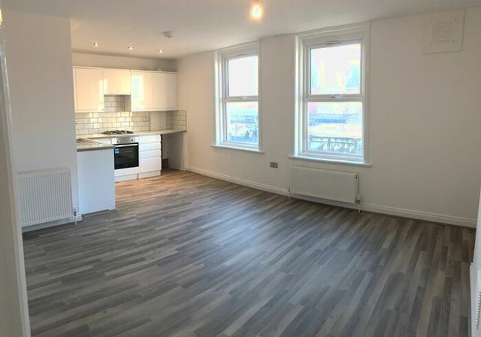 1 Bedroom Flat To Rent In Boundary Road, Hove, East Sussex., BN3