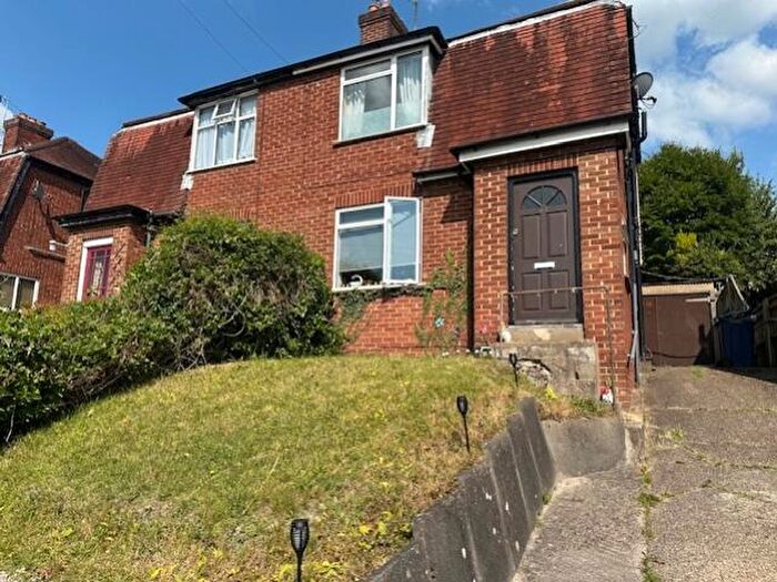 1 Bedroom Flat To Rent In Greaves Road, High Wycombe, HP13