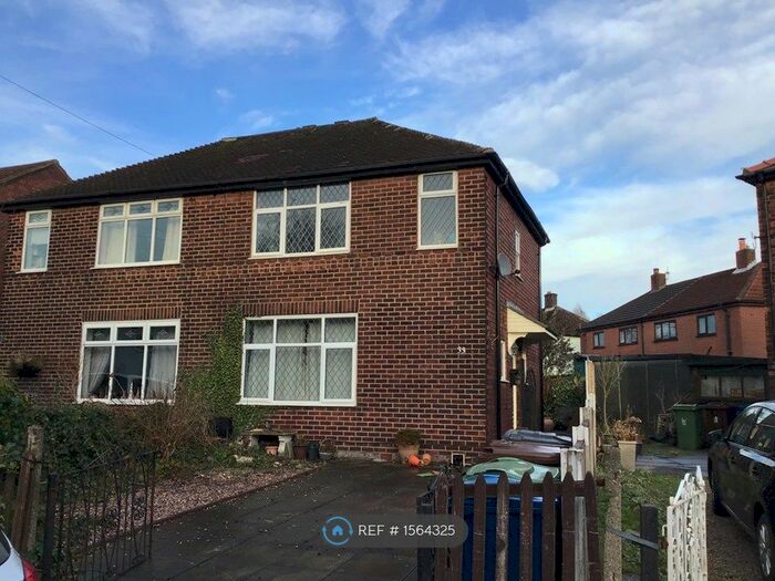 3 Bedroom Semi-Detached House To Rent In Elm Avenue, Golborne, Warrington, WA3