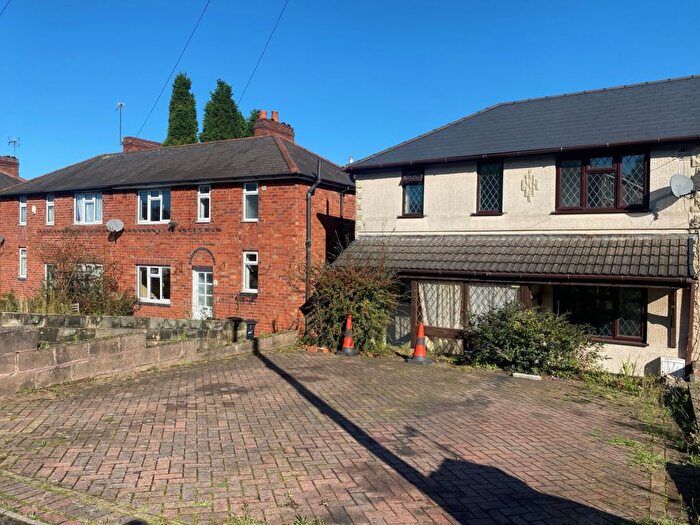 3 Bedroom Semi-Detached House To Rent In Birds Meadow, Brierley Hill, DY5