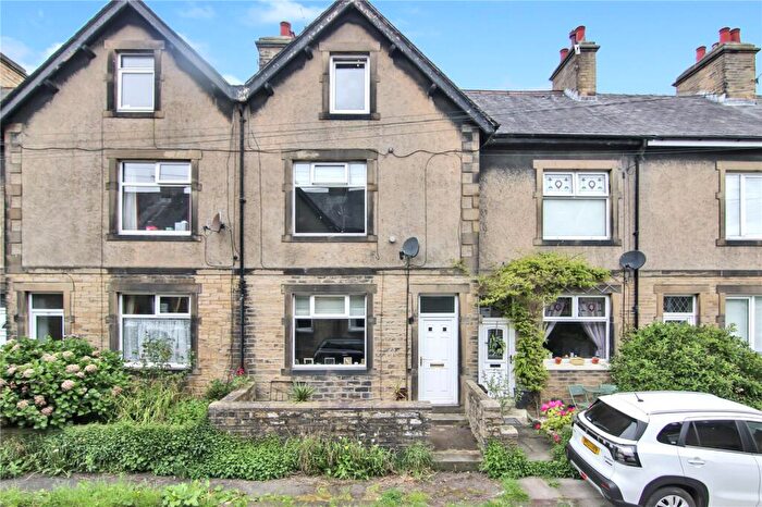 3 Bedroom Terraced House For Sale In Wighill Street, Sutton-In-Craven, BD20