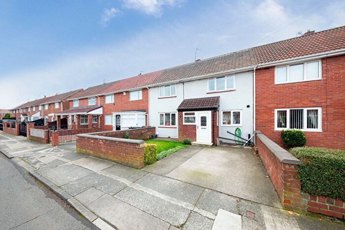 3 Bedroom Terraced House For Sale In Shearwater Avenue, Longbenton, NE12