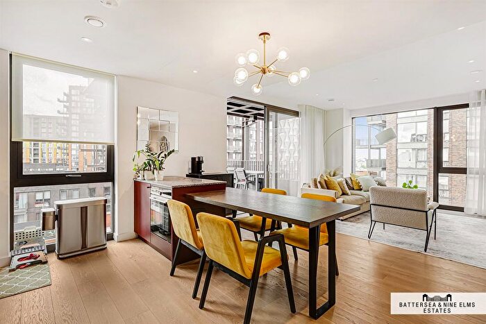 2 Bedroom Flat To Rent In Legacy Building, Embassy Gardens, SW11