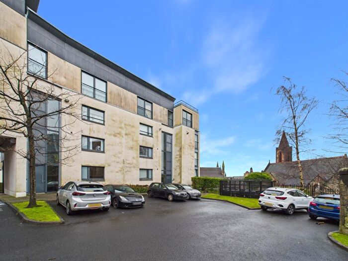 2 Bedroom Duplex For Sale In Oakshaw Street East, Paisley, PA1