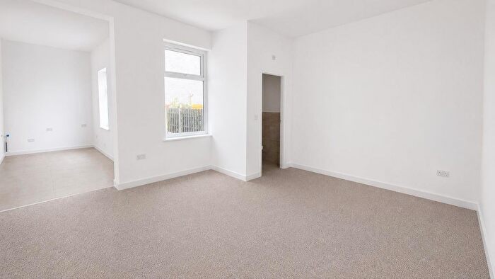 4 Bedroom Property To Rent In Doncaster Road, Mexborough, S64