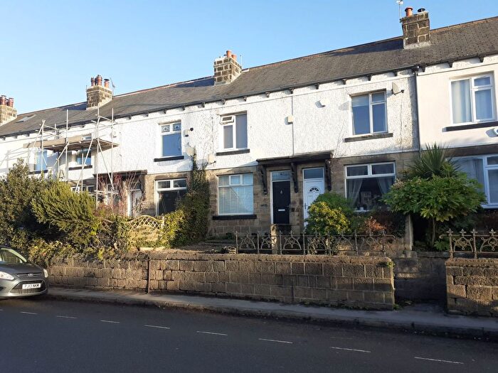 2 Bedroom Terraced House To Rent In New Road Side, Horsforth, Leeds, LS18