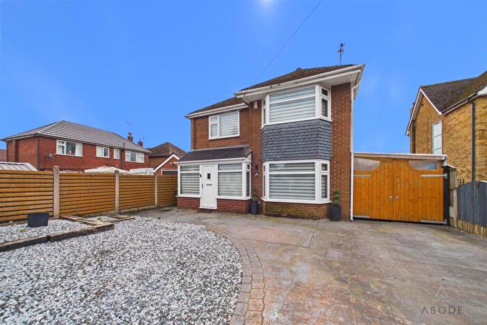 3 Bedroom Detached House For Sale In Meadow Close, Blythe Bridge, Stoke-On-Trent, ST11