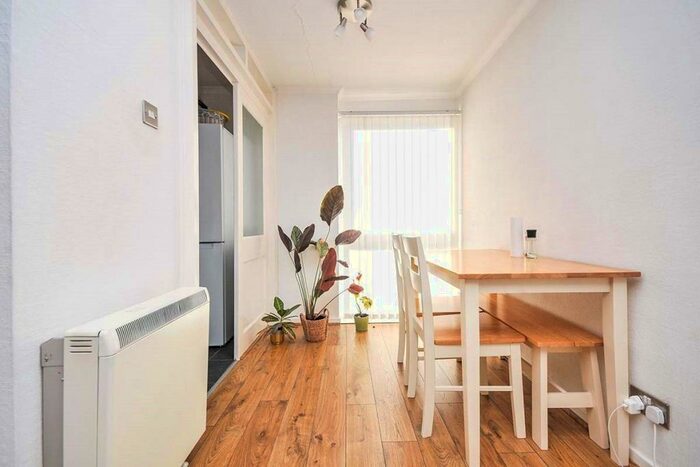 1 Bedroom Flat To Rent In Albermarle Road, Beckenham, Kent, BR3