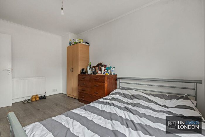 4 Bedroom Maisonette To Rent In Glaucus Street, Bow, E3