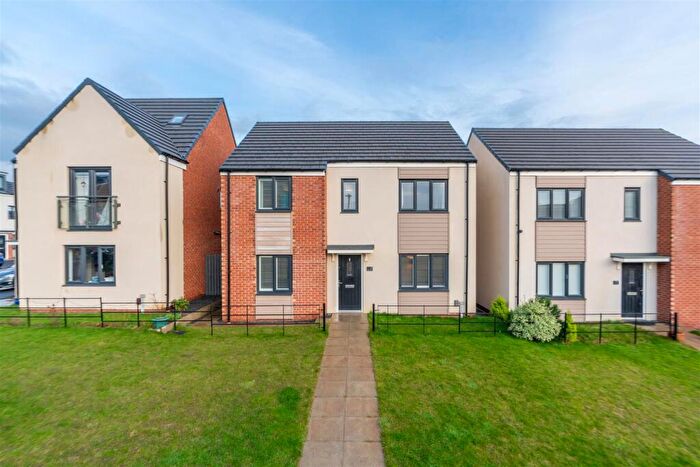 4 Bedroom Detached House For Sale In Gatekeeper Close, Great Park, NE13