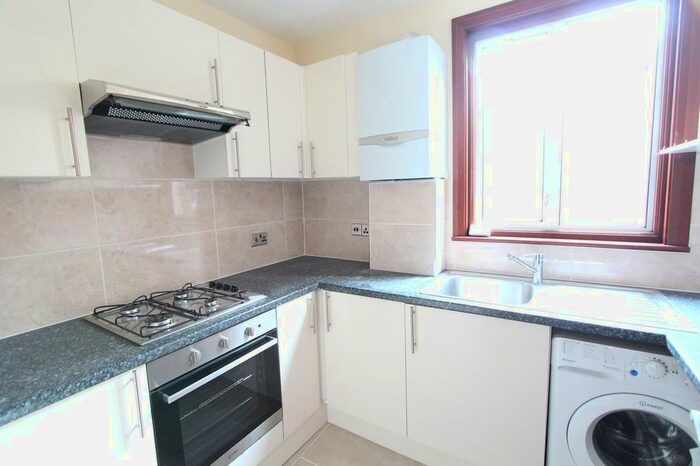 2 Bedroom Flat To Rent In Hindes Road, Harrow, HA1