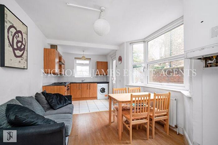 4 Bedroom Terraced House To Rent In Cranbrook Park, Wood Green, London, N22