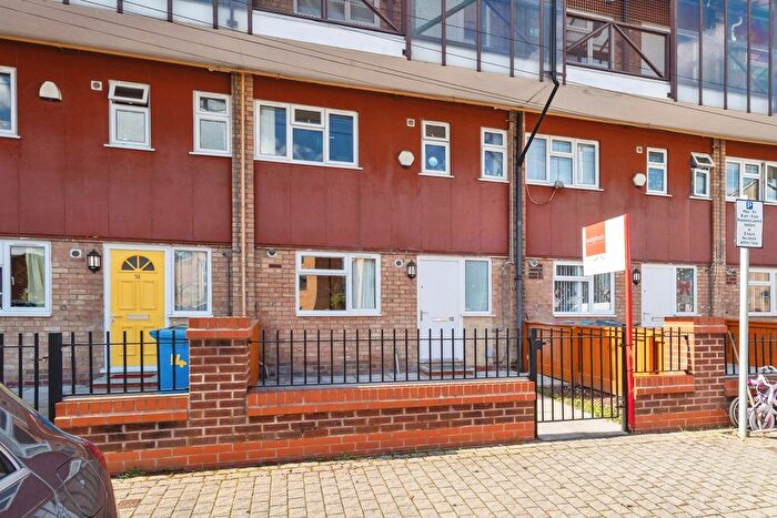3 Bedroom Terraced House For Sale In Helmshore Walk, Manchester, Greater Manchester, M13