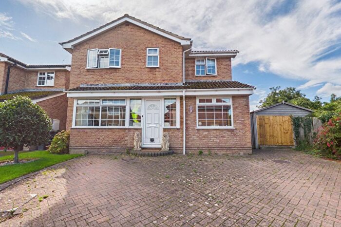 4 Bedroom Detached House For Sale In Millcross, Clevedon, North Somerset, BS21