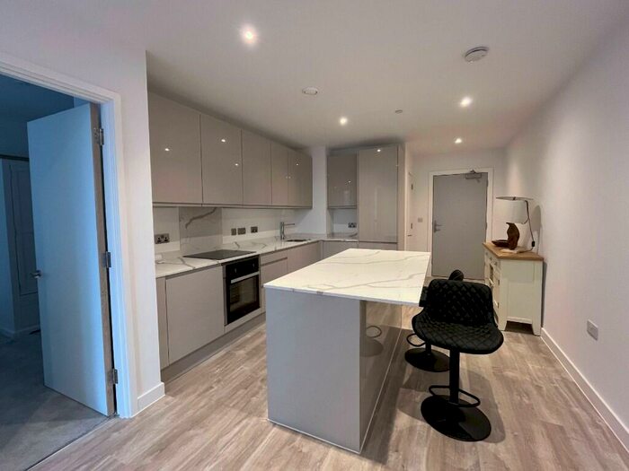 1 Bedroom Flat To Rent In Fifve, Queen Street, Manchester, Greater Manchester, M3