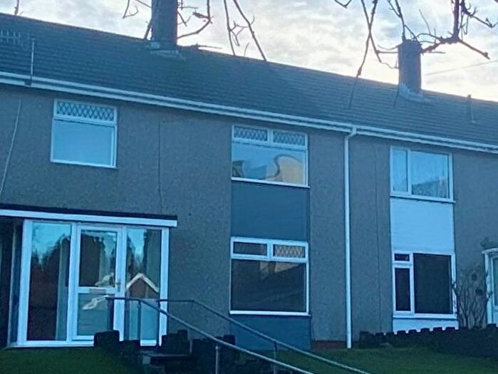 3 Bedroom Terraced House To Rent In Laurel Place, Sketty, SA2