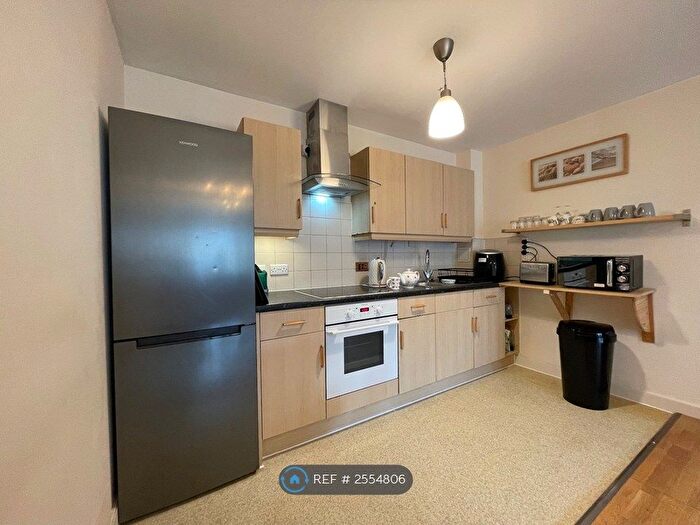 2 Bedroom Flat To Rent In Avro House, London, NW9
