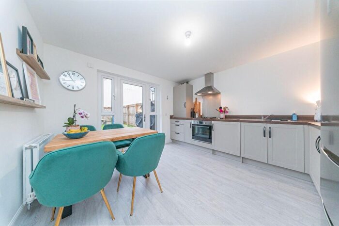 3 Bedroom Terraced House For Sale In Darnley Drive, Winchburgh, EH52