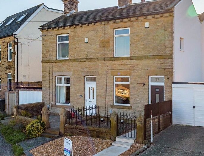 3 Bedroom Semi Detached House For Sale In Moorside Road, Drighlington, BD11