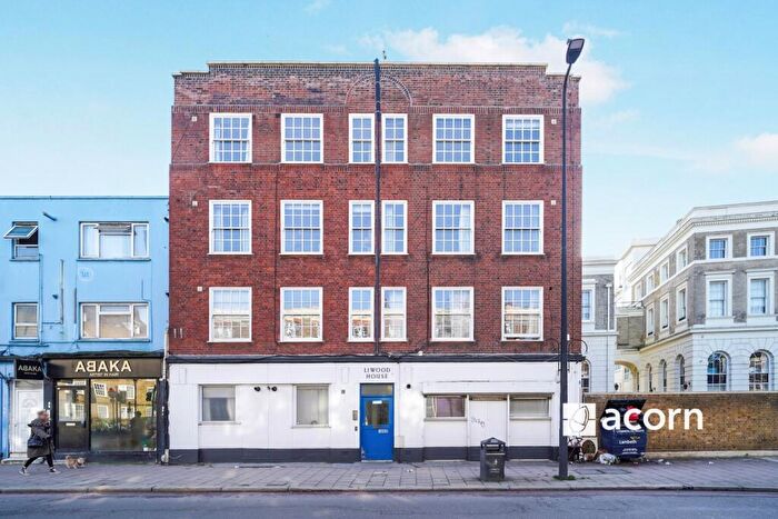 3 Bedroom Flat To Rent In Kennington Lane London, SE11