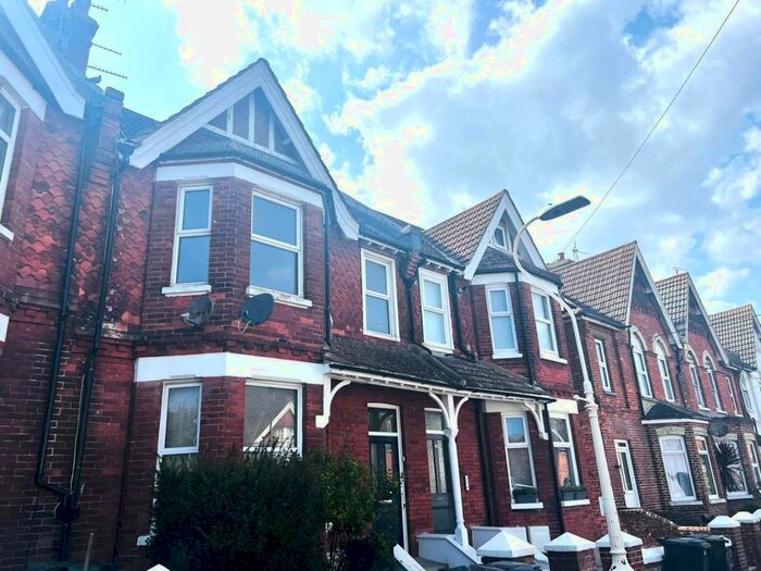 3 Bedroom Maisonette To Rent In Hurst Road, Eastbourne, BN21