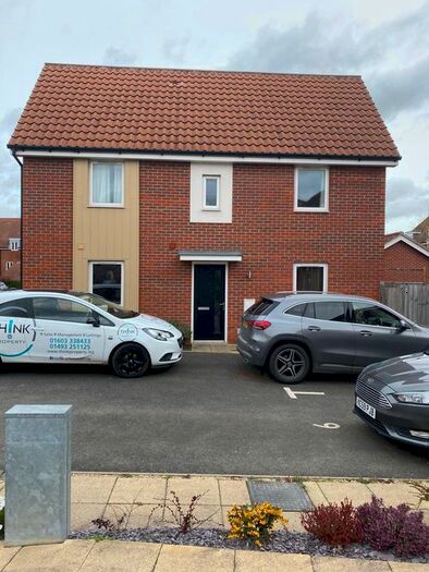 3 Bedroom Semi-Detached House To Rent In Red Admiral Close, Costessey, Norwich, NR8