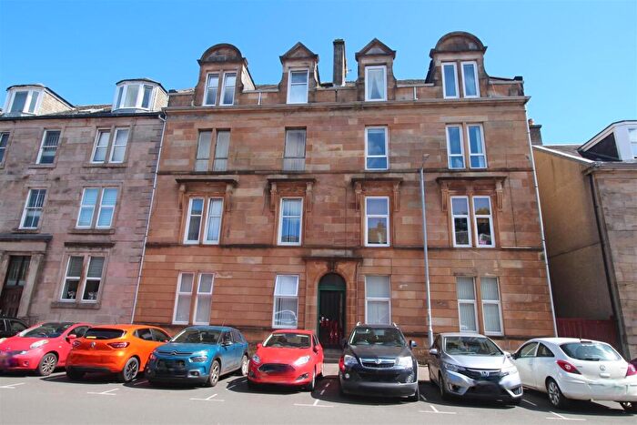 2 Bedroom Flat For Sale In Ardgowan Street, Greenock, PA16