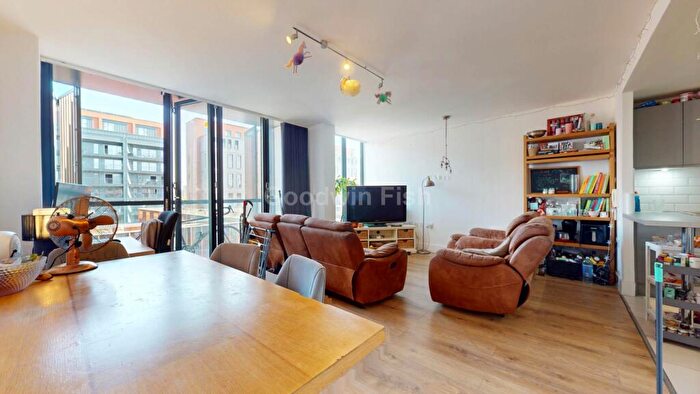 3 Bedroom Apartment For Sale In Burton Place, Castlefield, M15