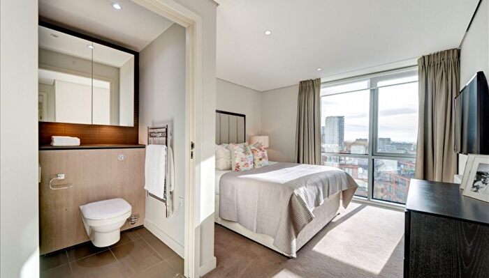 3 Bedroom Flat To Rent In Merchant Square East, London, W2