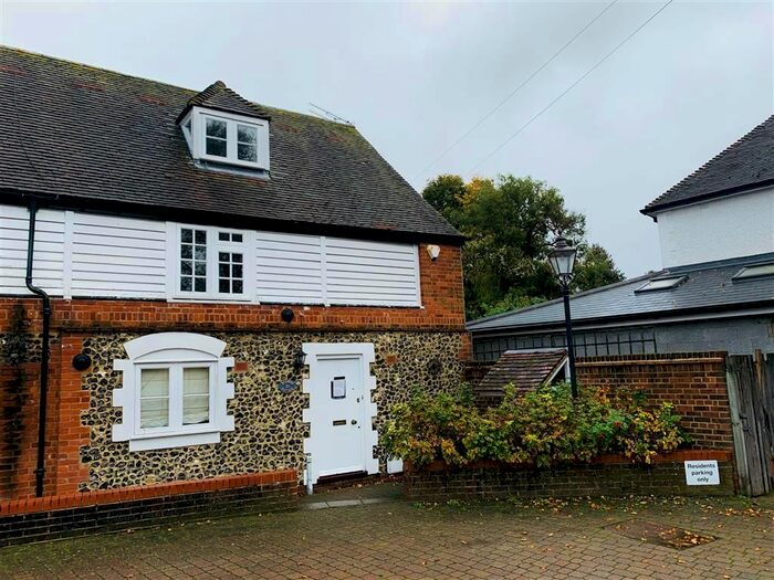3 Bedroom Property To Rent In The Street, Boughton-Under-Blean, Faversham, ME13