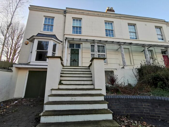 5 Bedroom Semi-Detached House To Rent In Bristol Road, Edgbaston, B5