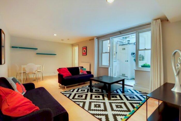 1 Bedroom Flat To Rent In Barkston Gardens, Earls Court, SW5
