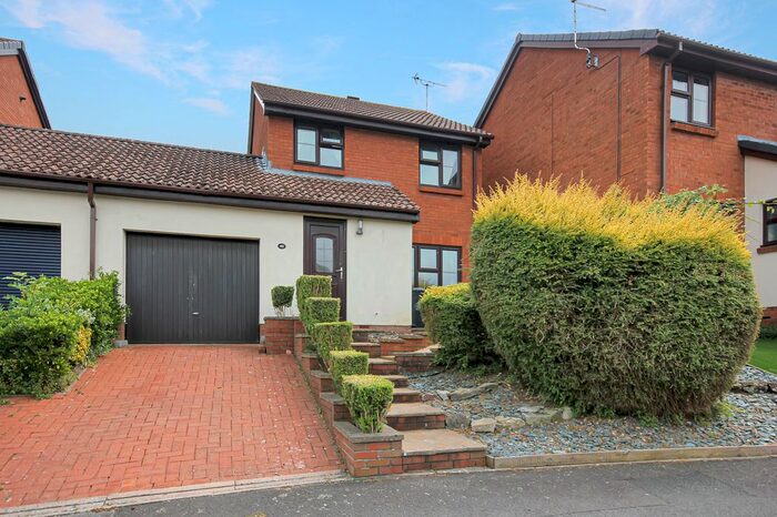 3 Bedroom Link Detached House To Rent In James Orchard, Berkeley, Gloucestershire, GL13