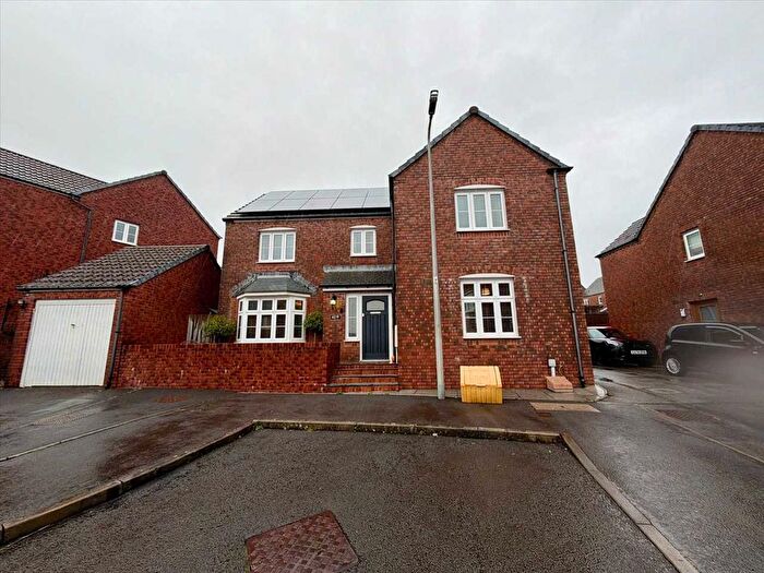 4 Bedroom Detached House For Sale In Llewellyns View, Porth, CF39