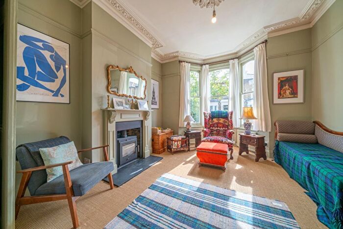 4 Bedroom Terraced House For Sale In Dalberg Road, SW2