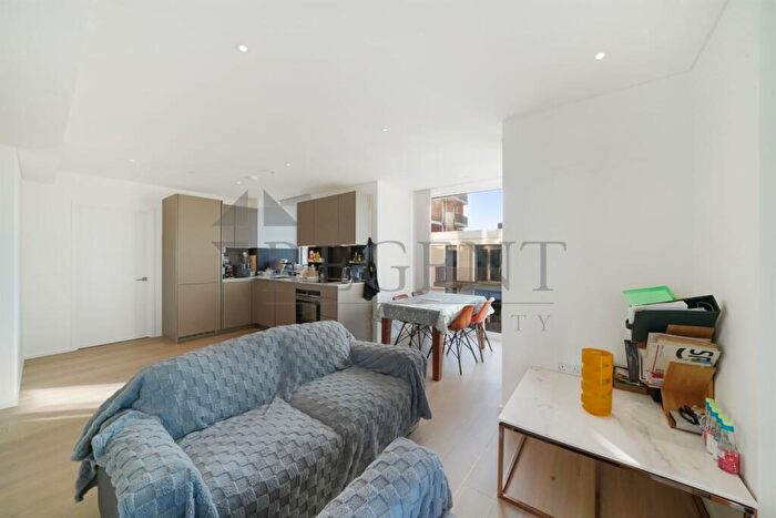 2 Bedroom Apartment To Rent In Coda Residences, Battersea, SW11