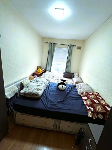 3 Bedroom Flat To Rent In Romford Road, London, E7