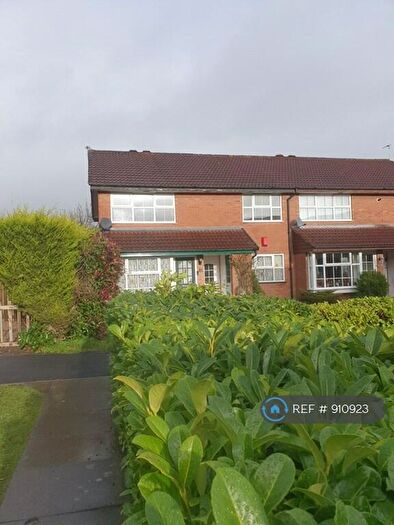 2 Bedroom Maisonette To Rent In Apsley Croft, Birmingham, B38