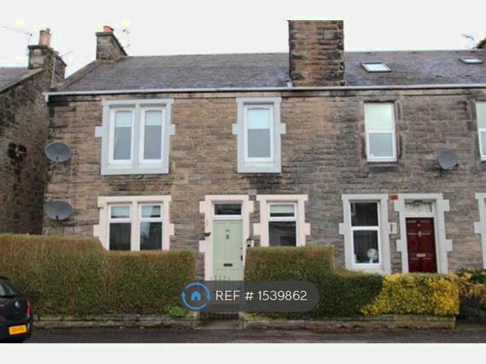 3 Bedroom Flat To Rent In Brucefield Avenue, Dunfermline, KY11