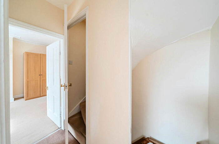 3 Bedroom Terraced House For Sale In Barnbrough Street, Burley, Leeds, LS4