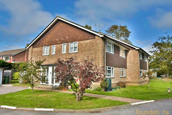 2 Bedroom Flat For Sale In Collington Lane West, Bexhill-On-Sea, TN39