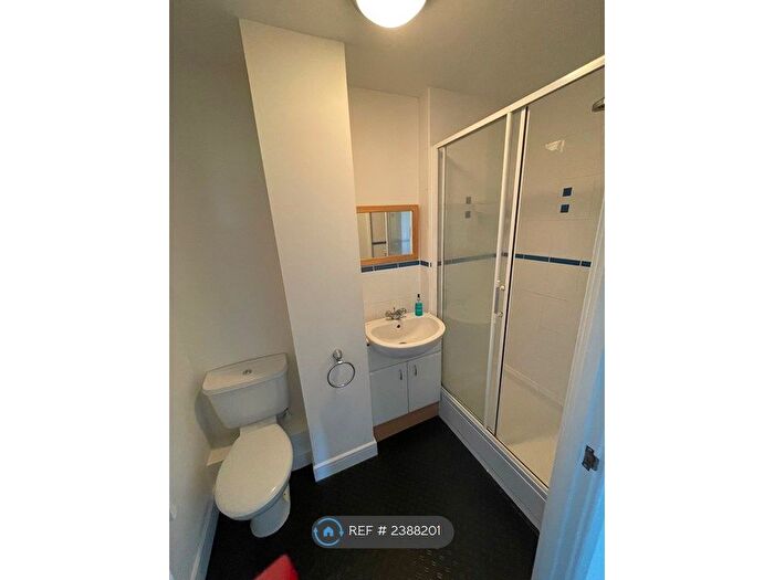2 Bedroom Flat To Rent In Gisors Road, Southsea, PO4