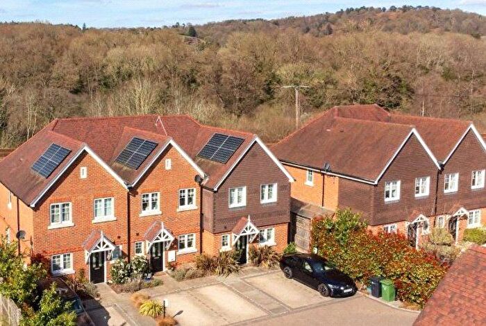 3 Bedroom Semi-Detached House To Rent In Alder Grove, Chilworth, Guildford, GU4