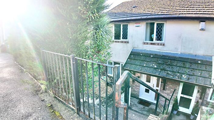 3 Bedroom Semi Detached House For Sale In Commercial Road, Ynysddu, NP11