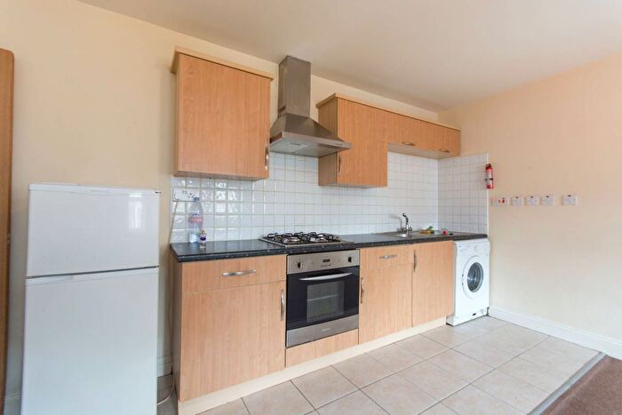 2 Bedroom Flat To Rent In Norwood Road, West Norwood, London, SE27