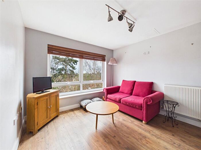 2 Bedroom Apartment For Sale In Nags Head Hill, St George, Bristol, BS5